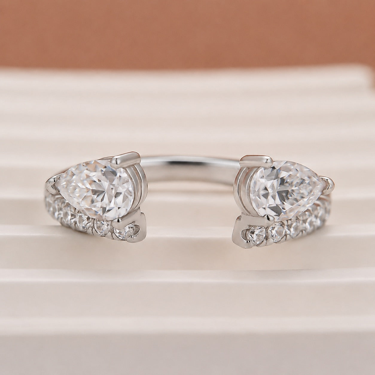 S925 Moissanite 1.0Ct Pear Cut Gold Plated Open Wedding Band In Sterling Silver